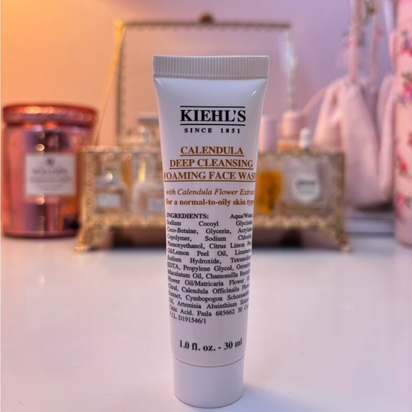 Kiehl's Other - Kiehls Calendula Deep Cleansing Foaming face wash NWT SOLD OUT never used.